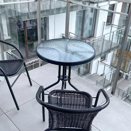 Comfortable 1-Room Apartment Close To The Center Varsavia Esterno foto