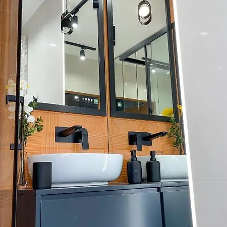 Comfortable 1-Room Apartment Close To The Center Varsavia Esterno foto